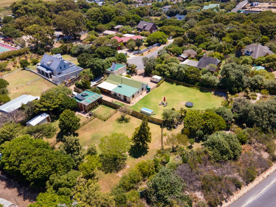 5 Bedroom Property for Sale in Crofters Valley Western Cape